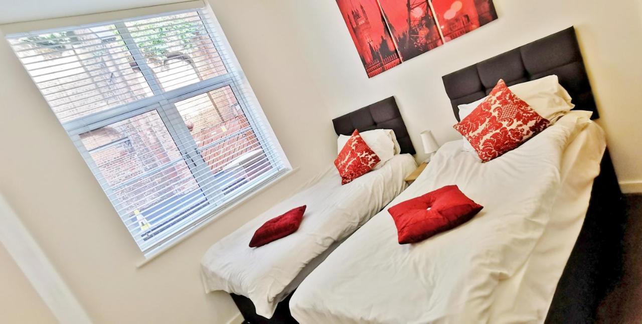 J Quarter - Sleeps 5 Long Term & Families Comfortably, 4 Beds, 2 Bathrooms Birmingham Kültér fotó