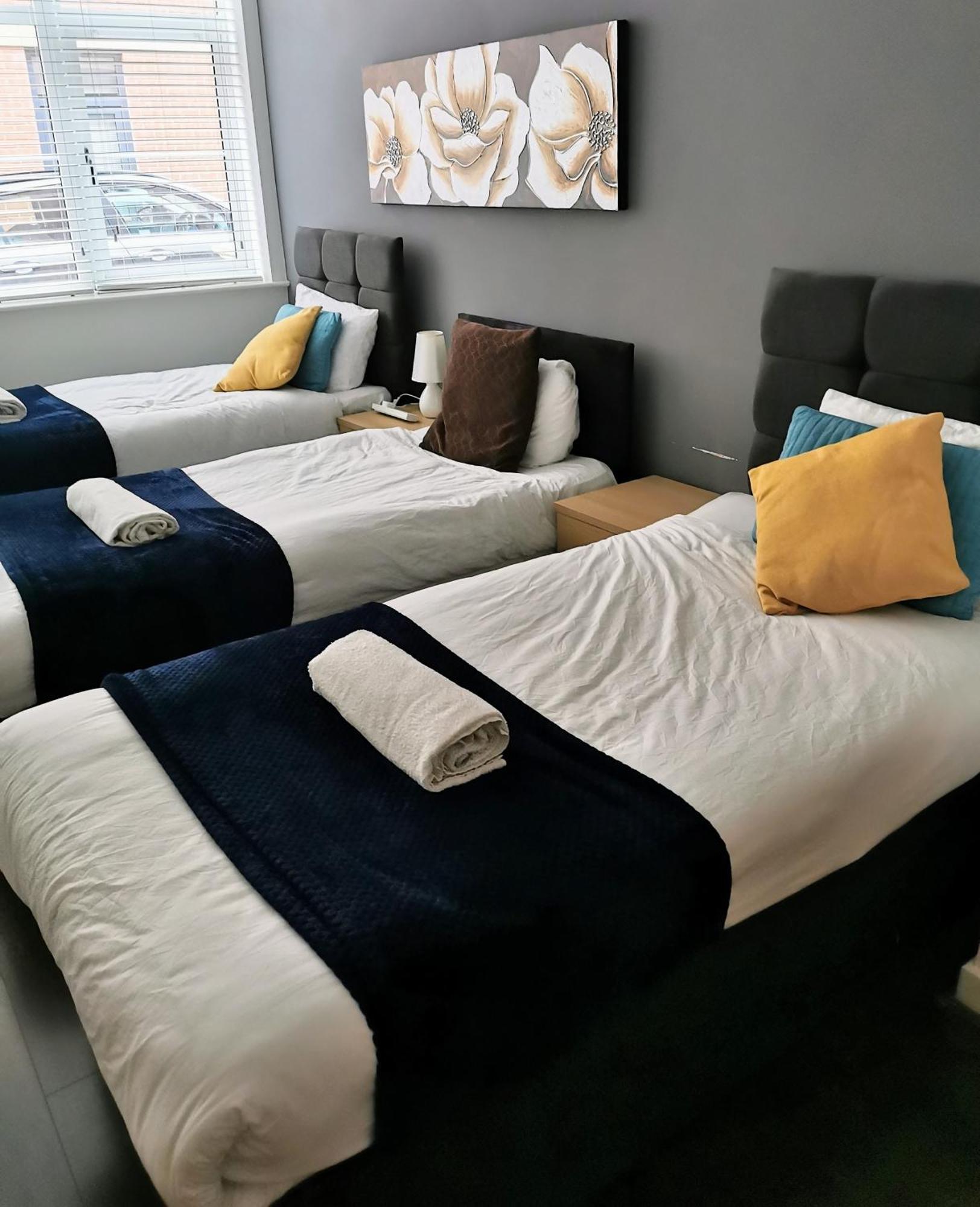 J Quarter - Sleeps 5 Long Term & Families Comfortably, 4 Beds, 2 Bathrooms Birmingham Kültér fotó